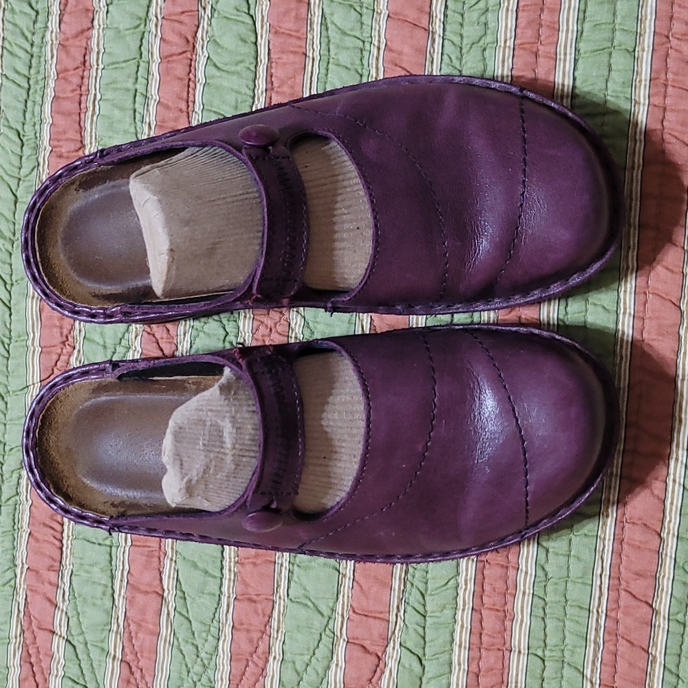 NAOT Leather Clogs Size 5 Women's